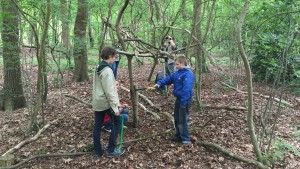 2015-05-23_huttenbouwen