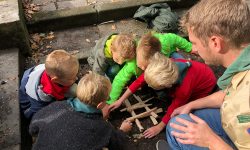 HJB Llanos | Bevers leren vuur maken van een echte scout!